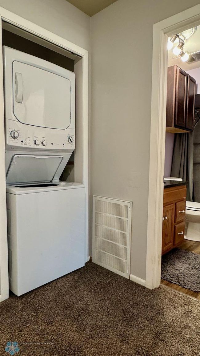 (25) Laundry Upstairs.jpeg | Image 25