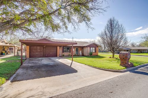 800 Brazos Dr, Mineral Wells, TX, 76067-4154 | Card Image