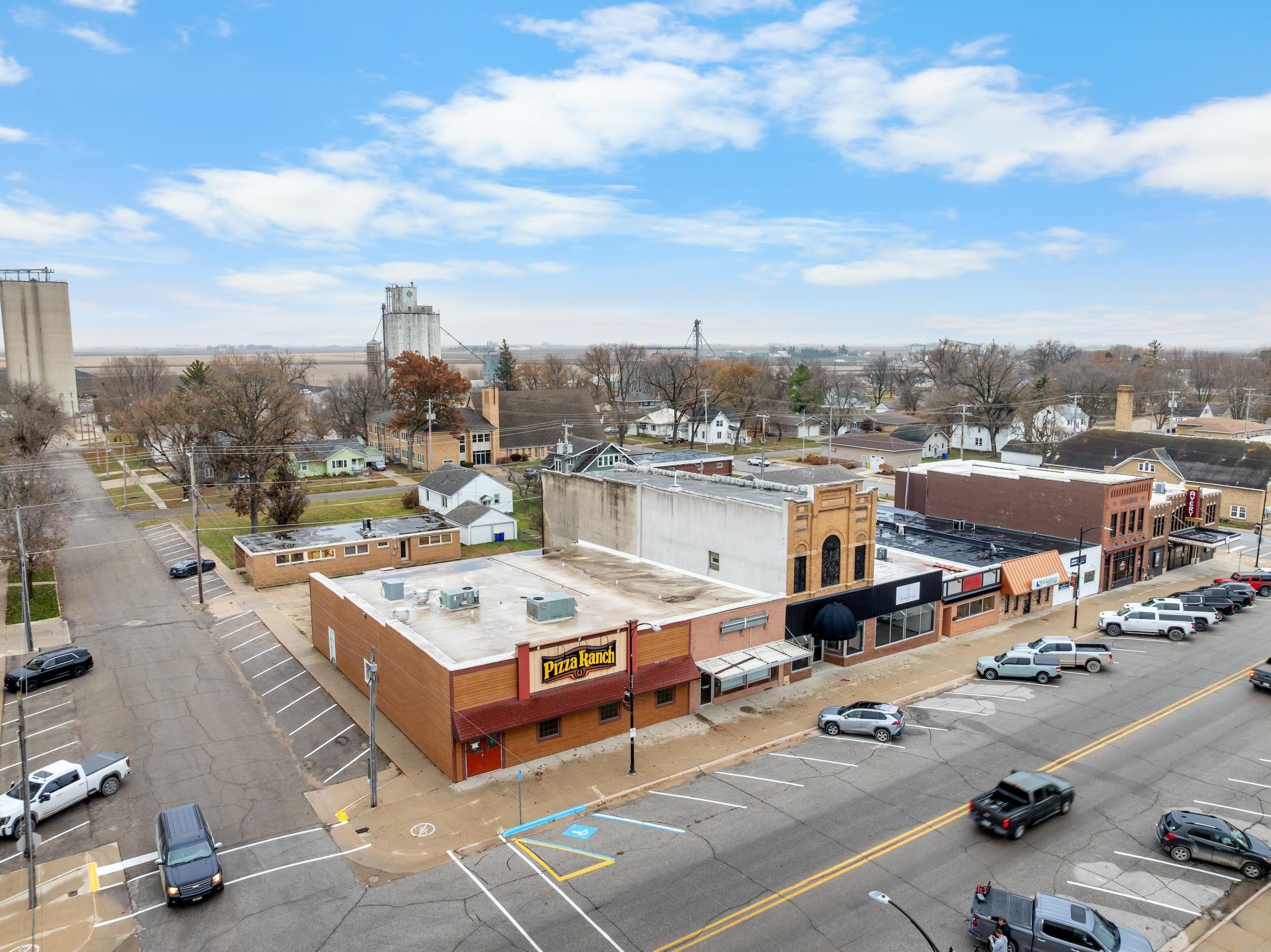 405 State St, Garner, IA 50438