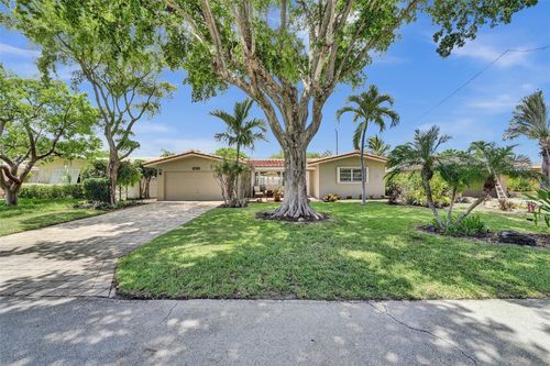 2111 Ne 54th Ct, Fort Lauderdale, FL, 33308-3148 | Card Image