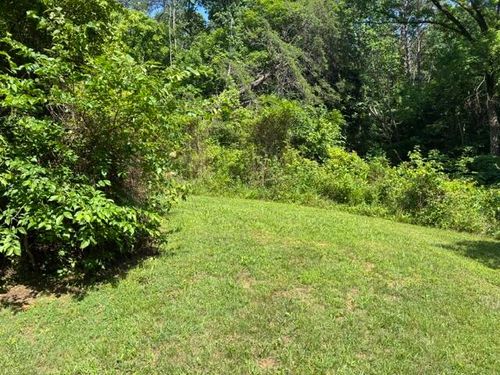 399 Campground Rd, Bonnieville, KY, 42713-8324 | Card Image
