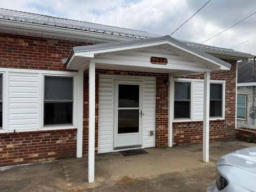 109 Collie St, Chatham, VA, 24531-5281 | Card Image