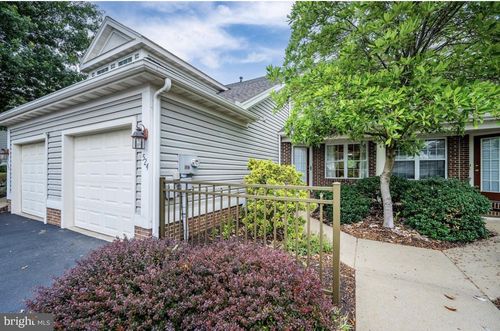 524 Oak Hill Ln, WYOMISSING, PA, 19610-3219 | Card Image