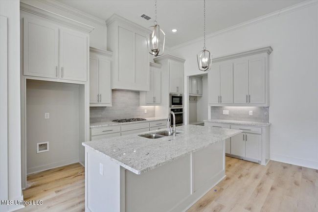 09-1014 Kensington Dr | Image 9