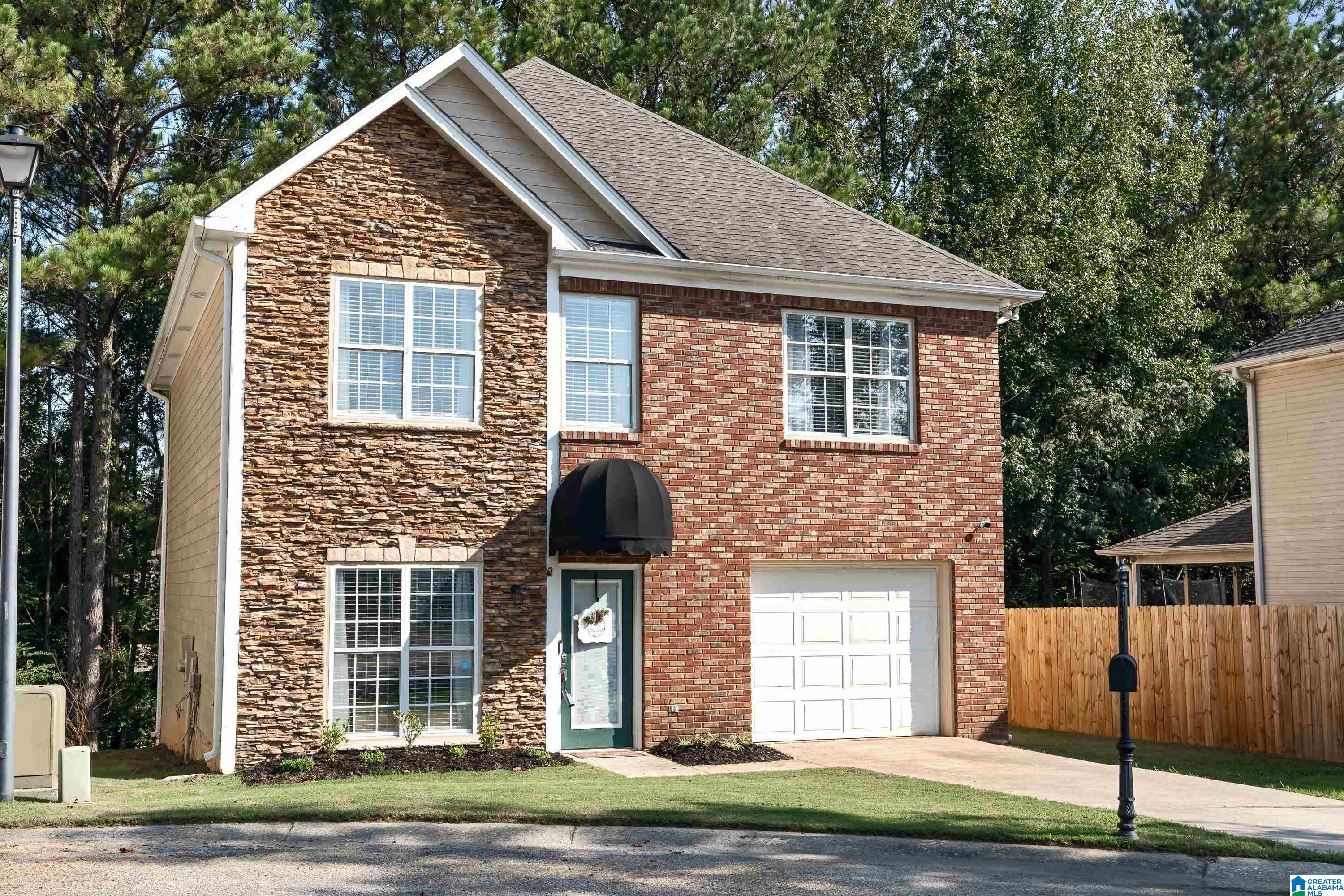 Warwick Ln, Alabaster, AL 35007