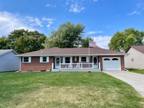401 White St N, Comfrey, MN, 56019-1013 | Card Image