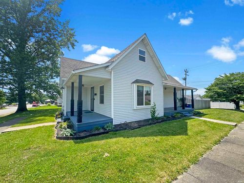 108 E Walnut St, Petersburg, IN, 47567-1438 | Card Image