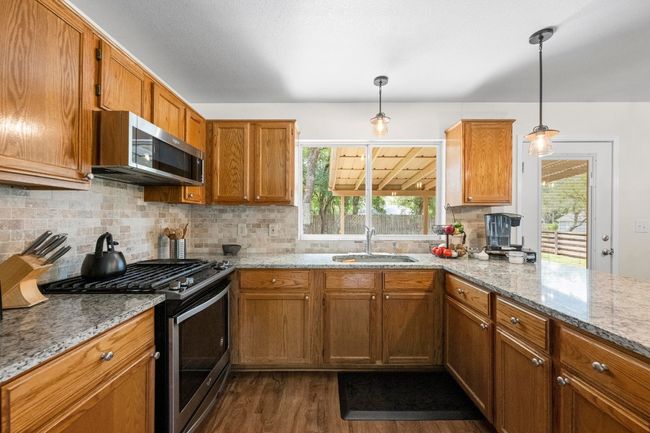 101 Deer Clearing, House other with 3 bedrooms, 2 bathrooms and 6 parking in Kyle TX | Image 9
