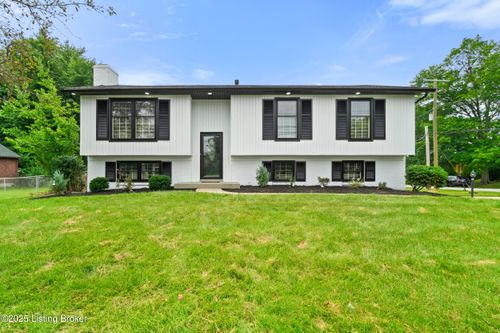 8320 Smyrna Pkwy, Louisville, KY, 40228-2184 | Card Image