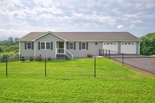 210 Stone Brook Dr., Galax, VA, 24333 | Card Image