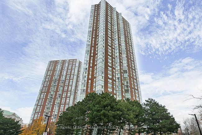 1704 - 5 Concorde Pl, Condo with 1 bedrooms, 1 bathrooms and 1 parking in North York ON | Image 1