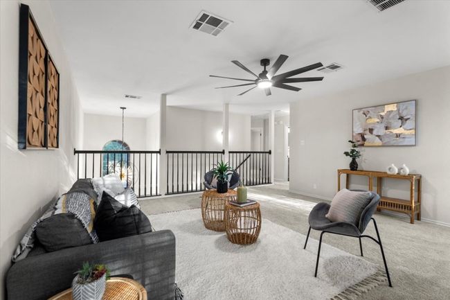 Upstairs game/family room | Image 27