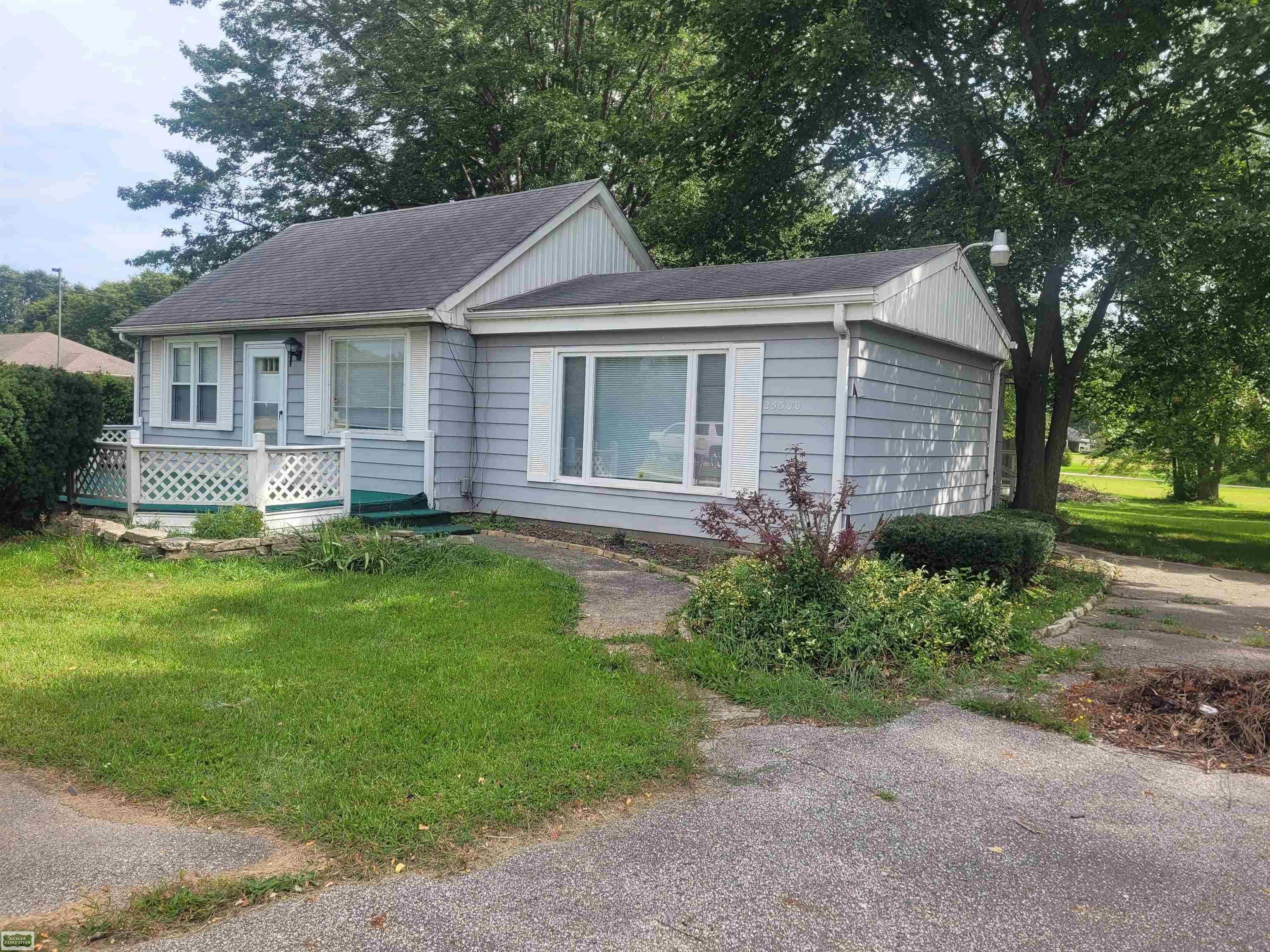 23 Mile Rd, Chesterfield, MI 48051