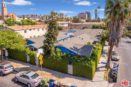 6685 De Longpre Ave, Los Angeles, CA, 90028-7831 | Card Image