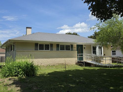 5632 S Melinda Street, Milwaukee, WI, 53221 | Card Image