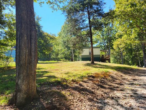 60 White Oak Dr, Big Sandy, TN, 38221-4089 | Card Image