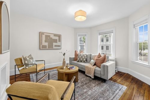 1-458 E 8th St, Boston, MA, 02127-3483 | Card Image