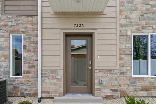 7218 S Ramanee Dr, Midvale, UT, 84047 | Card Image