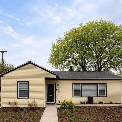 301 Sheldon Ave, Downers Grove, IL, 60515-3911 | Card Image