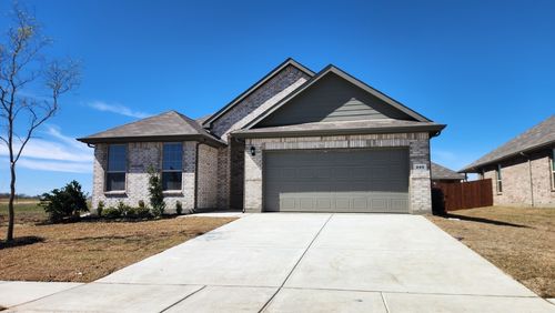 205 Tyler St, Grandview, TX, 76050-2238 | Card Image