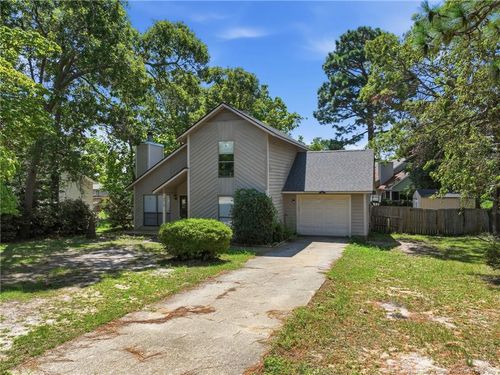 5719 Trevino St, Hope Mills, NC, 28348-2274 | Card Image