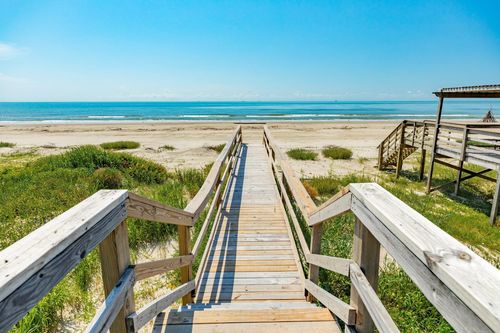 cr257-2032 Blue Water Hwy, Surfside Beach, TX, 77541-1500 | Card Image