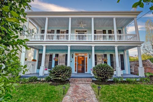 154 Wentworth St, Charleston, SC, 29401-1732 | Card Image