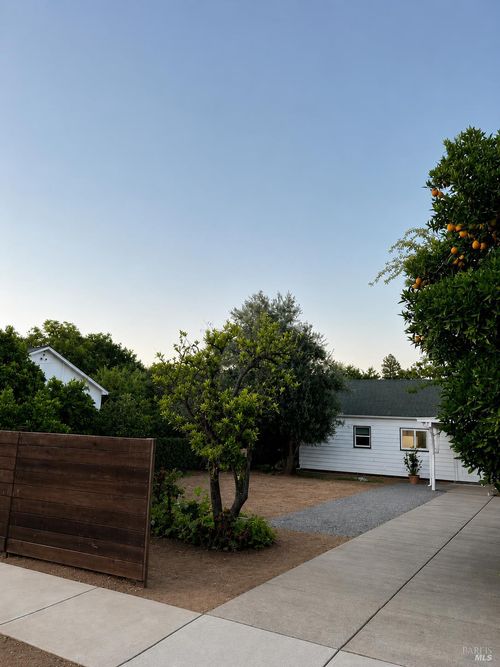 442 N Jefferson Street, Cloverdale, CA, 95425 | Card Image