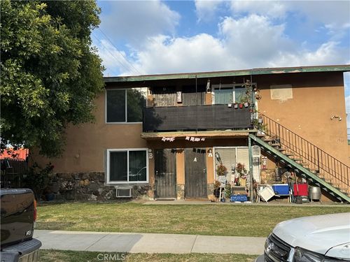 1560 N 11th Ave, Ontario, CA, 91764-1338 | Card Image