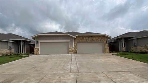 709 Blackland Dr, Venus, TX, 76084-2172 | Card Image