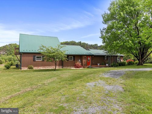 1063 George Arnold Ln, GREEN SPRING, WV, 26722-4678 | Card Image