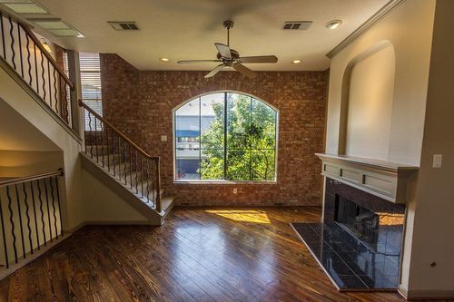 2723 La Branch St, Houston, TX, 77004-1138 | Card Image