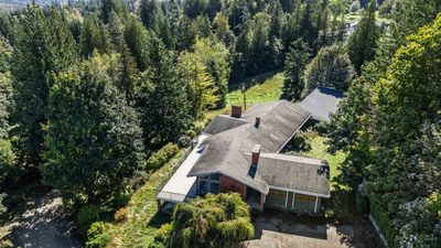 5707 Extrom Rd, House other with 8 bedrooms, 5 bathrooms and 2 parking in Chilliwack BC | Image 3