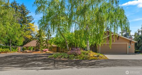414 19th St Ne, East Wenatchee, WA, 98802-4214 | Card Image