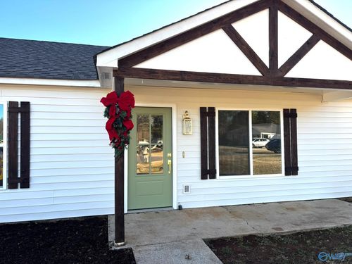 113 Briarbush Ct, Toney, AL, 35773-8943 | Card Image