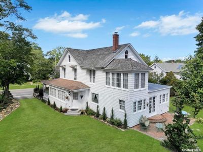 430 Montauk Hwy, House other with 5 bedrooms, 3 bathrooms and null parking in East Moriches NY | Image 1