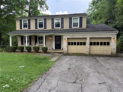 107 Grosvenor Ave, Butler, PA, 16001-1618 | Card Image