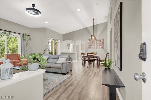 unit-203-3924 Quiet Pine St, Las Vegas, NV, 89108-8102 | Card Image