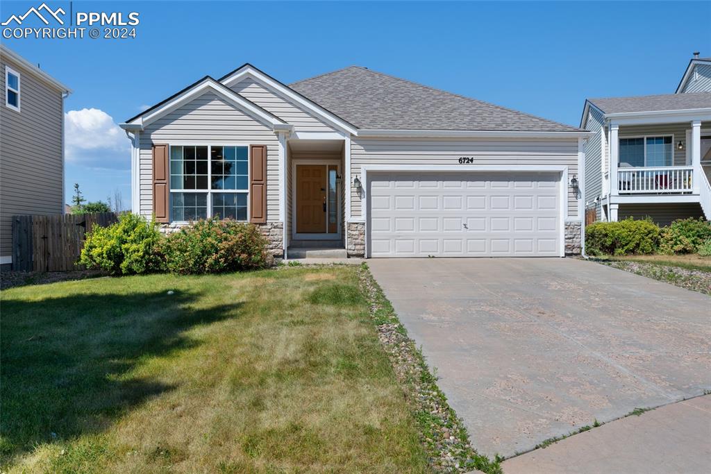 Harvey Ln, Colorado Springs, CO 80923