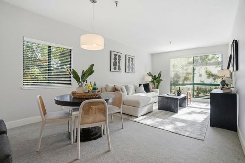 c226-4250 El Camino Real, Palo Alto, CA, 94306 | Card Image