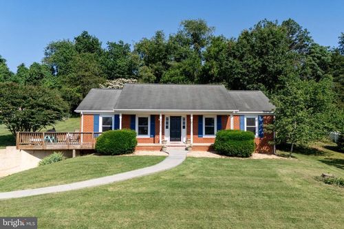 18 Greenfield Rd, LURAY, VA, 22835-1202 | Card Image