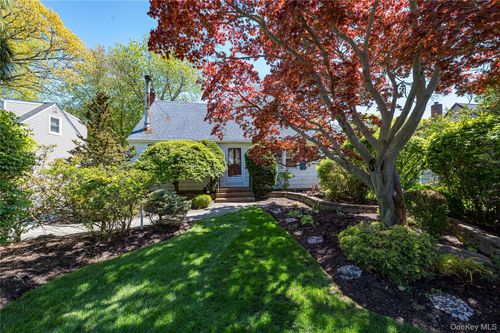 24 Kellogg Pl, Huntingtn Sta, NY, 11746-3916 | Card Image