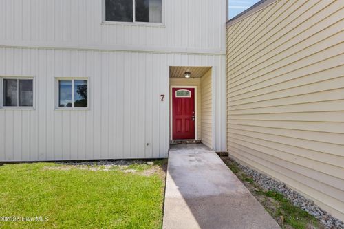 7-125 Pirates Rd, New Bern, NC, 28562-9826 | Card Image