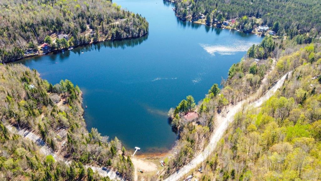 Land in Lac-Supérieur 5