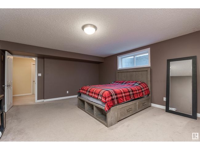 446 Sparling Crt Sw, House other with 4 bedrooms, 4 bathrooms and 4 parking in Edmonton AB | Image 36