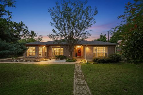 21142 Northland Dr, Lago Vista, TX, 78645-4641 | Card Image
