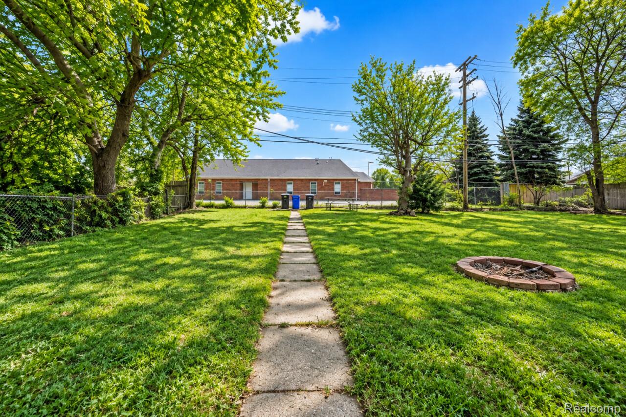Residential in Detroit 5