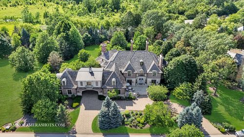 8 Brooke Ln, South Barrington, IL, 60010-9357 | Card Image