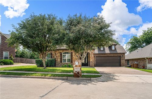 17015 Salado Drive, Woodway, TX, 76712 | Card Image