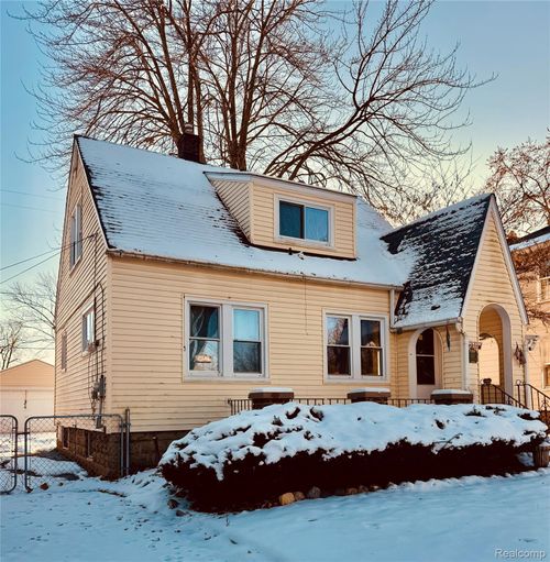 630 Buckingham Ave, Flint, MI, 48507-2790 | Card Image